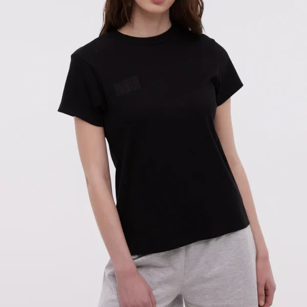 Women's Slim-Fit T-Shirts - Flattering Silhouettes for Every Body