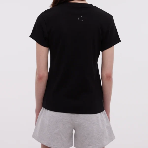 Women's Slim-Fit T-Shirts - Flattering Silhouettes for Every Body - Image 4